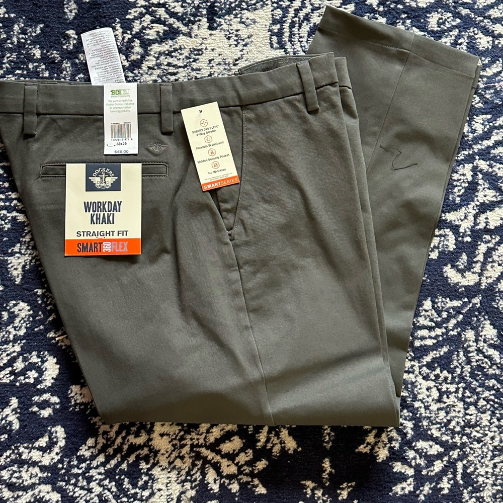 DOCKERS / STRAIGHT FIT / MENS 38x29